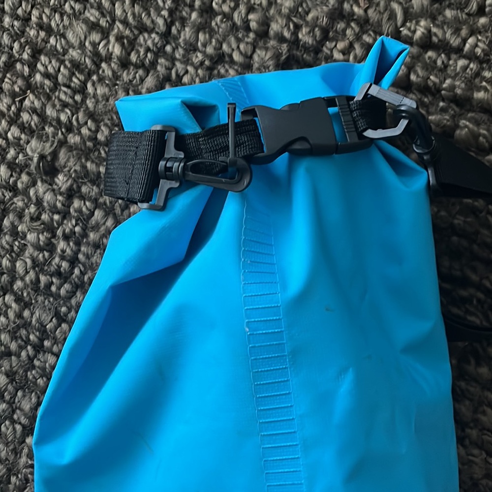 Local Motion Dry Bag - Picture 4 of 5